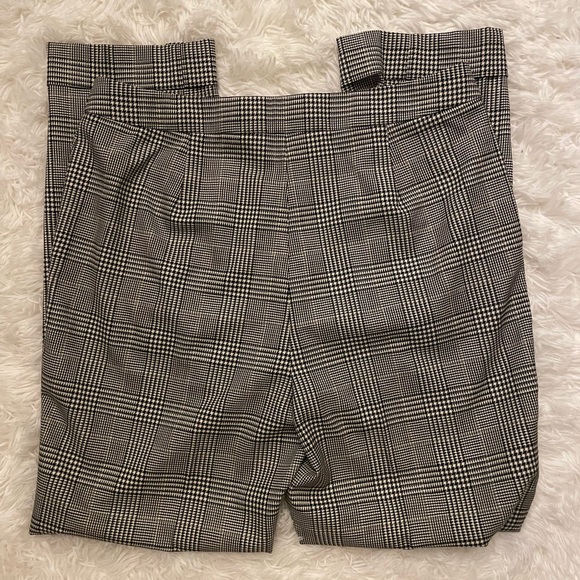 Lafayette 148 New York
Clinton Plaid Cuffed Pants size 8 black and white checker - Picture 5 of 7